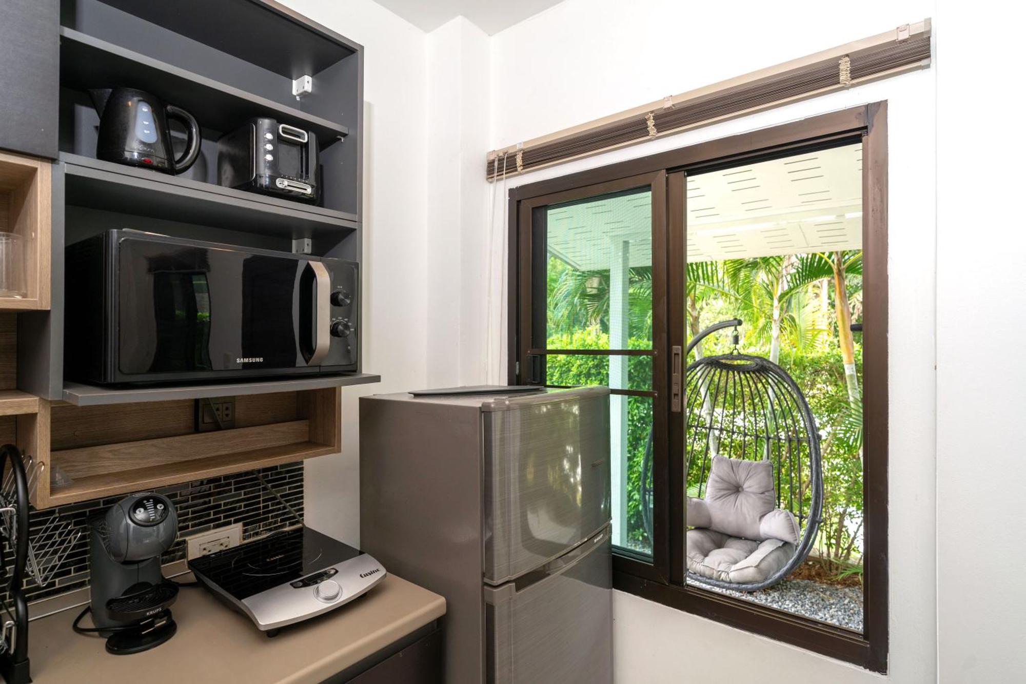 Oxavia Garden Oasis In Nai Harn - Your Private Tropical Garden With 3 Cabins And Jacuzzi Rawai Luaran gambar